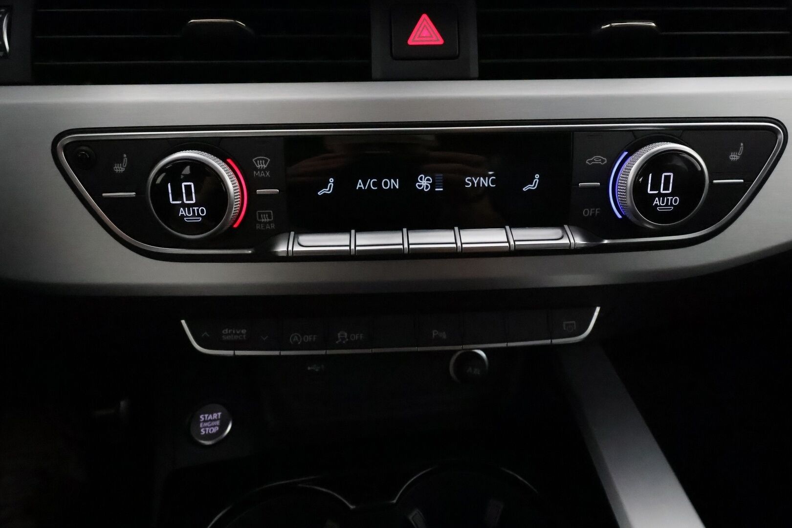 Audi A4 2021 Avant Business Advanced 40 TDI 150 kW MHEV quattro ** Digimittari / ACC / Webasto / Matrix LED / Koukku / P.kamera** - 1.om Suomi-auto / S-Line sisäpaketti / Matrix LED