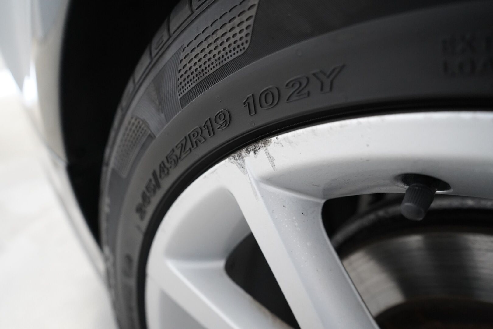 Audi A7 2014 MYYDÄÄN HUUTOKAUPAT.COM - Kahdet renkaat alumiinivantein / Juuri huollettu / Mekatroniikka uusittu / Juuri katsastettu