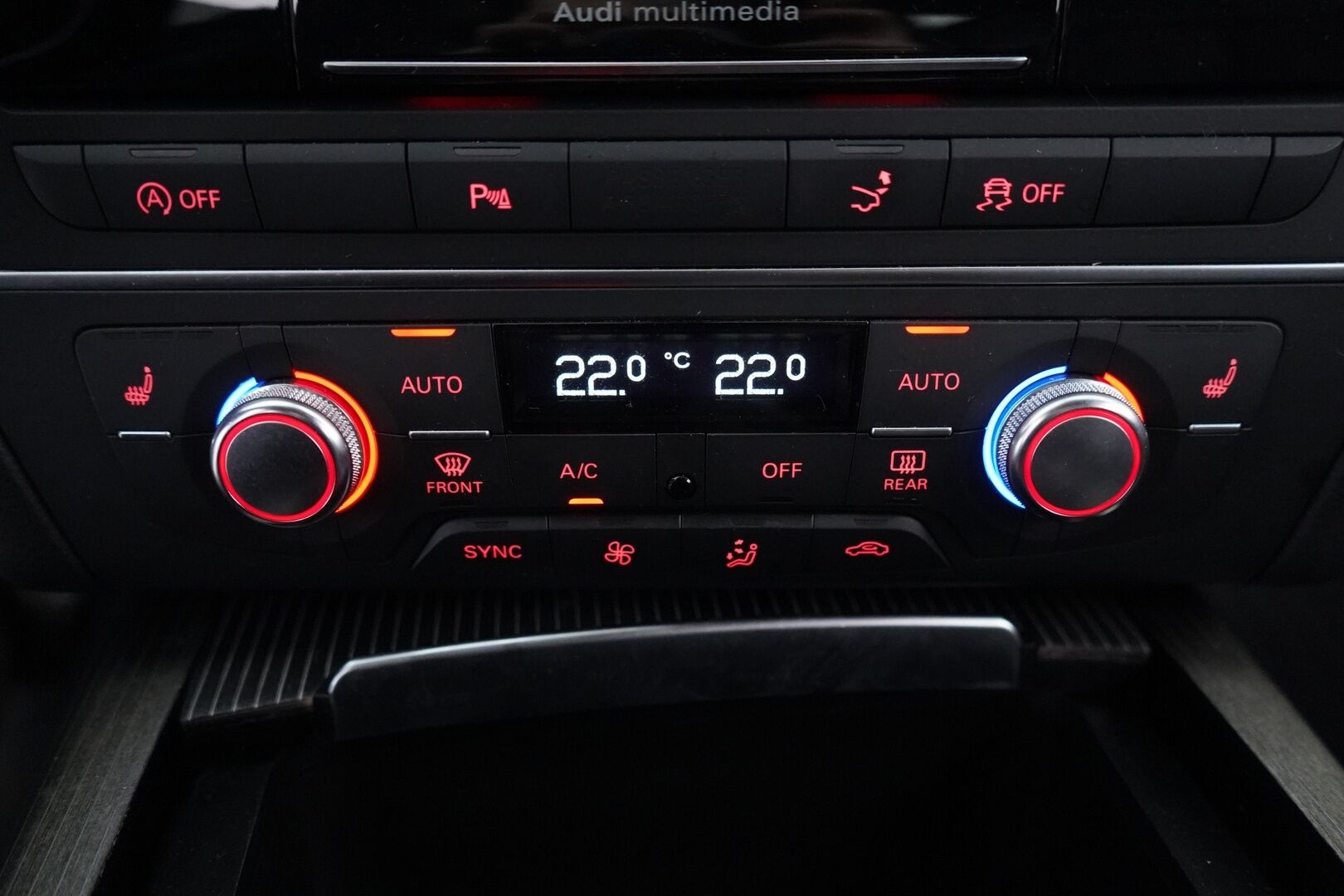 Audi A7 2014 MYYDÄÄN HUUTOKAUPAT.COM - Kahdet renkaat alumiinivantein / Juuri huollettu / Mekatroniikka uusittu / Juuri katsastettu
