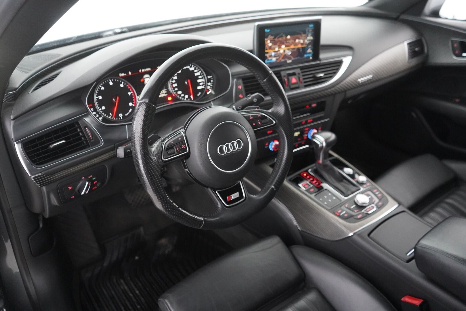 Audi A7 2014 MYYDÄÄN HUUTOKAUPAT.COM - Kahdet renkaat alumiinivantein / Juuri huollettu / Mekatroniikka uusittu / Juuri katsastettu
