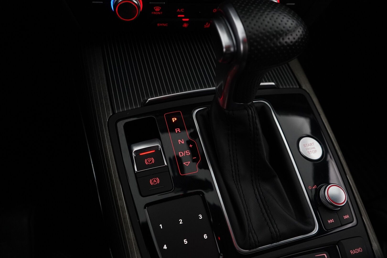 Audi A7 2014 3,0 V6 TFSI Business S-line quattro S tronic Start-Stop *Bose / Nahat / Koukku / S.kontti / Kattoluukku* - Kahdet renkaat alumiinivantein / Juuri huollettu / Mekatroniikka uusittu / Juuri katsastettu