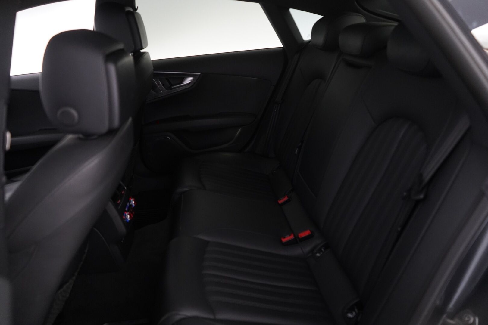 Audi A7 2014 Business S-Line 3,0 V6 TFSI quattro S tronic Start-Stop *Bose / Nahat / Koukku / S.kontti / Kattoluukku* - Kahdet renkaat alumiinivantein / Juuri huollettu / Mekatroniikka uusittu / Juuri katsastettu