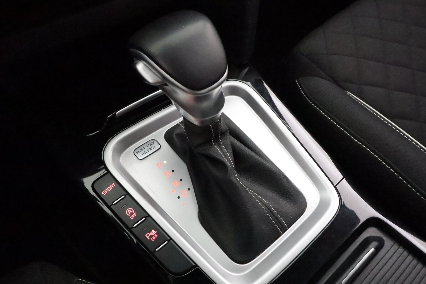 Kia ProCeed 2021 1,5 T-GDI 160hv GT-Line DCT - Suomiauto | Facelift | Peruutuskamera | Apple&Android | Puolinahkasisusta | Ratinlämmitys | 2x Renkaat Aluvantein!