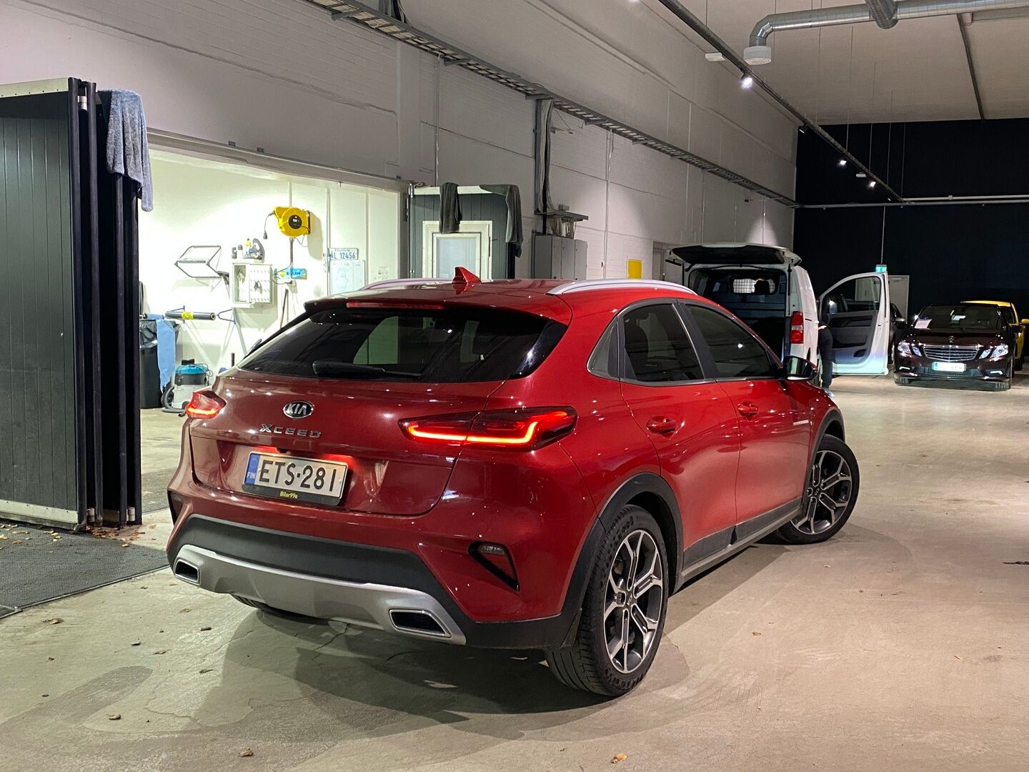 Kia XCeed 2022 1,5 T-GDI 160hv EX DCT - | Suomi-auto | Lohkolämmitin sisäpistokkeella | P-Kamera | Navi | Kahdet renkaat aluvanteilla | Uudet Hakkapeliitta nastat! | Juuri huollettu |