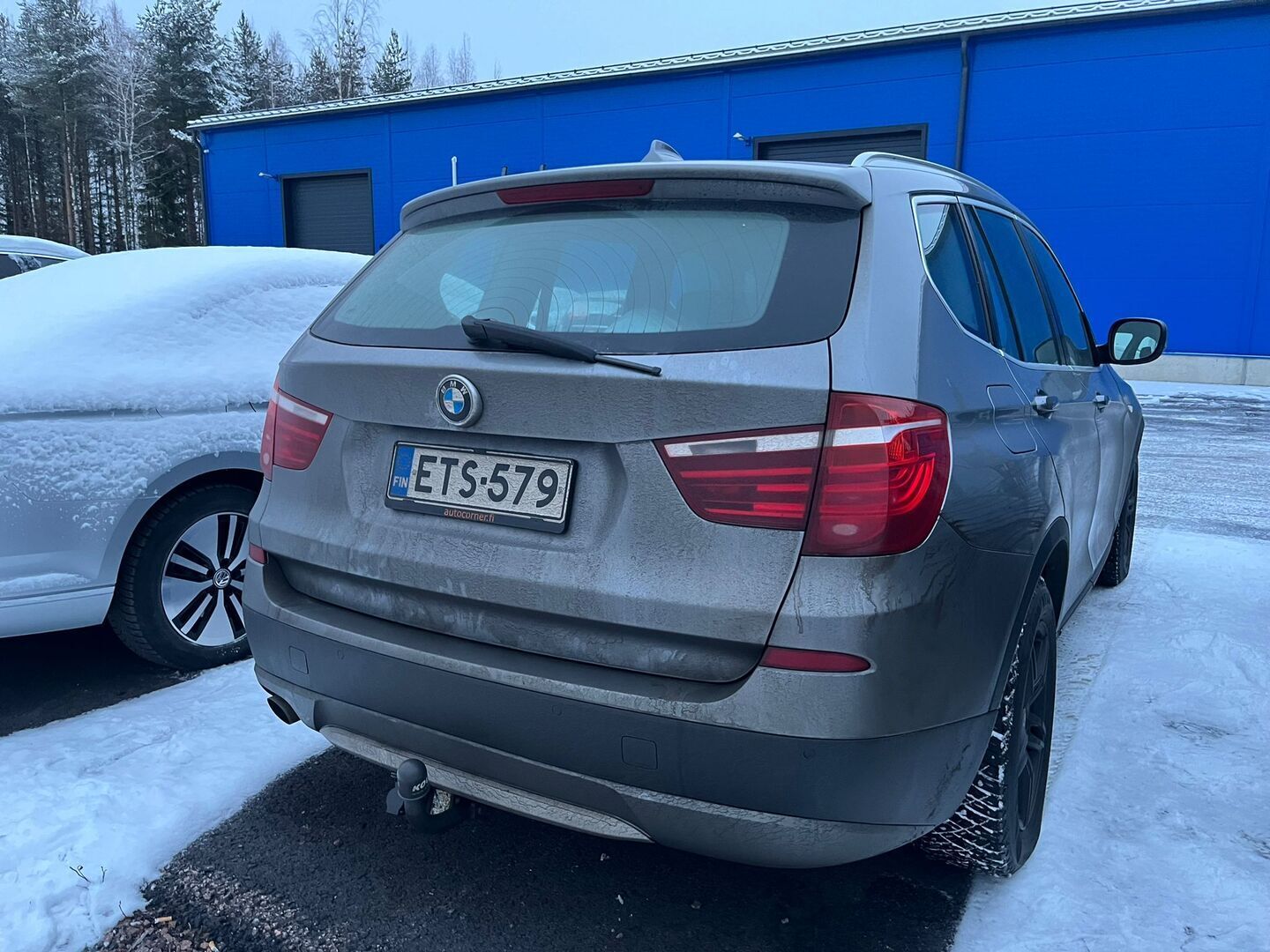 BMW X3 2011 A F25 Business * Prof.Navi /  Vetokoukku / Vakionopeudensäädin / Lohkolämmitin * - 2x BMW vanteet / Juuri huollettu - Osta nyt, maksa vasta ensi vuonna