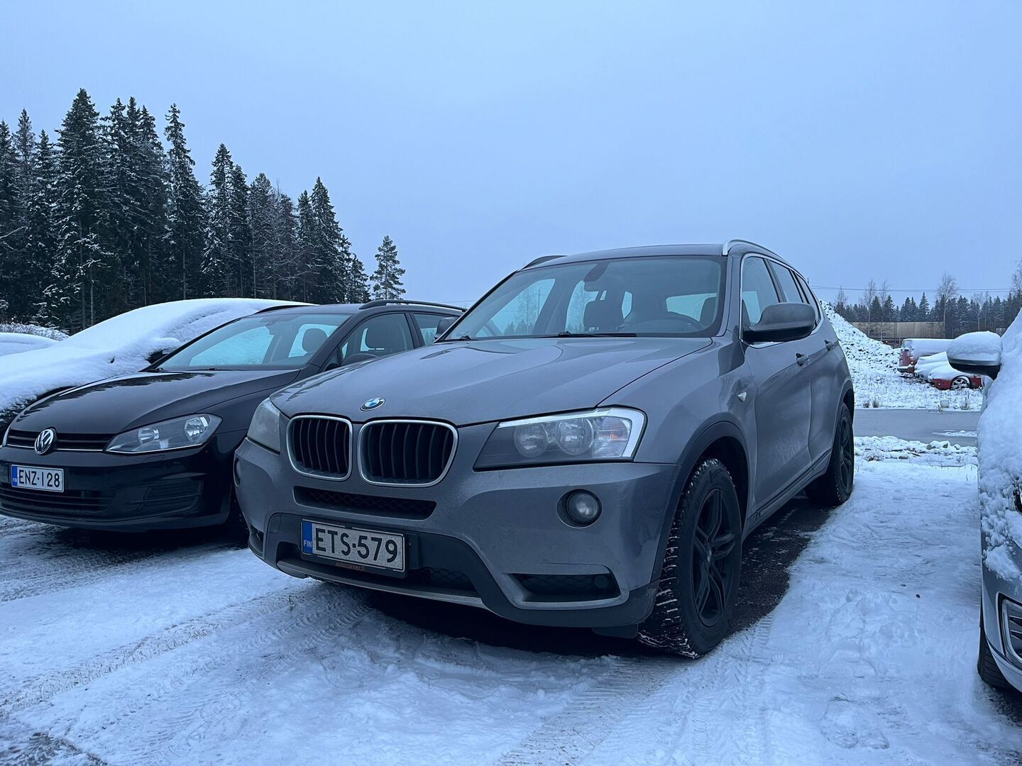BMW X3 2011 A F25 Business * Prof.Navi /  Vetokoukku / Vakionopeudensäädin / Lohkolämmitin * - 2x BMW vanteet / Juuri huollettu - Osta nyt, maksa vasta ensi vuonna
