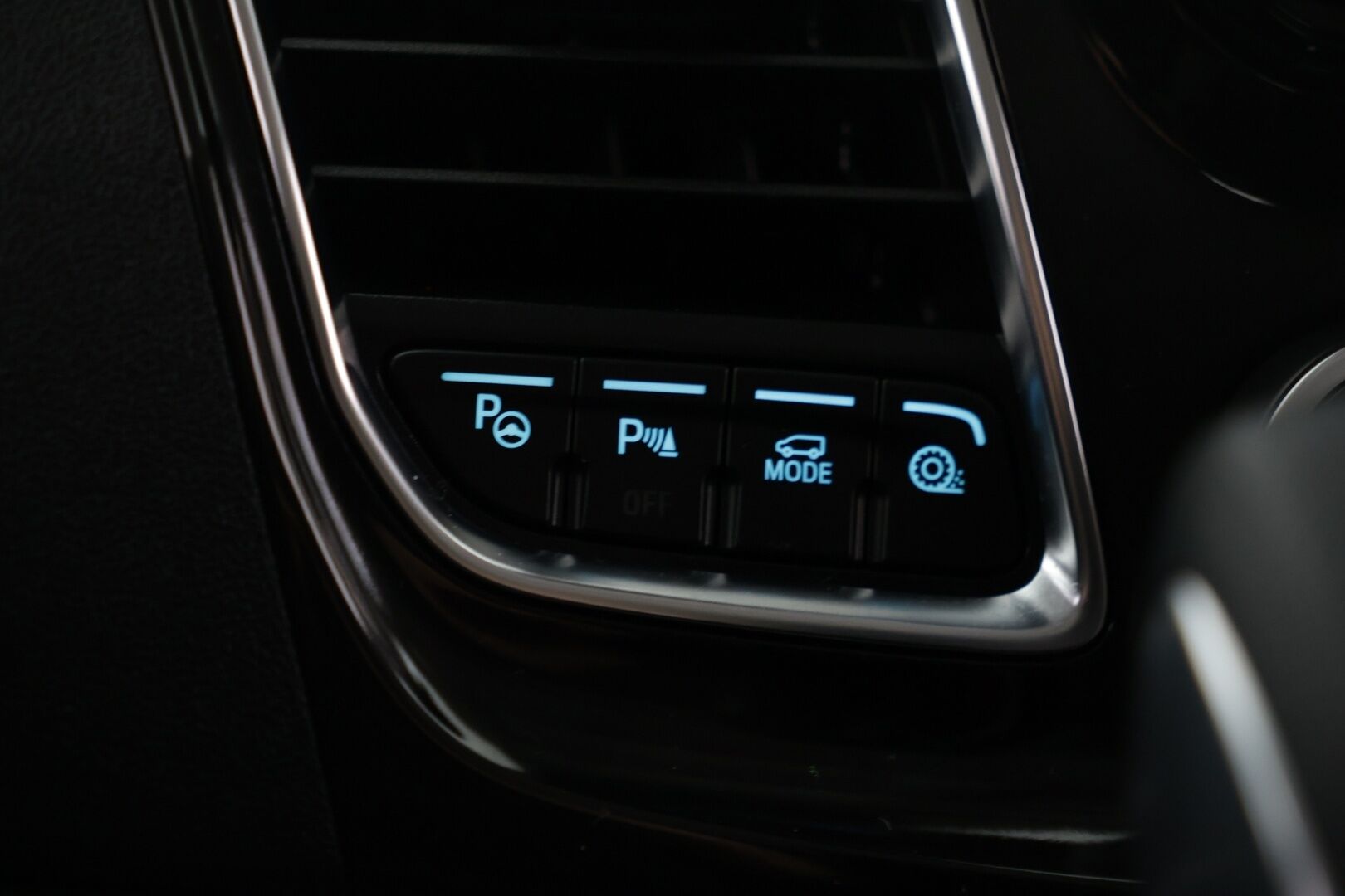 Ford Tourneo 2020 Tourneo Custom / Nahkapenkit / Kuljettajanistuin sähköinen / Vakkari - Todella siisti! / Kahdet Renkaat - HULLUT AVAJAISHULINAT KORKOTARJOUS 3,29 %