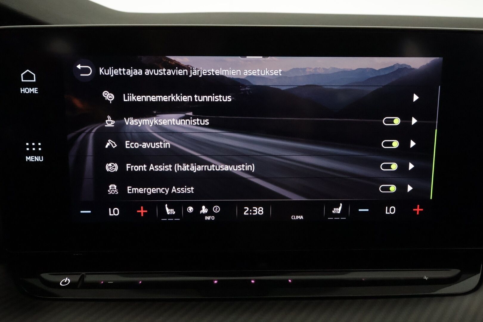 Skoda Octavia 2021 Combi 2,0 TDI 200 4x4 RS DSG Autom. - 3,99 % KORKOTARJOUS TÄHÄN AUTOON - 1Om Suomiauto / Webasto / Adapt.Vakkari / Matrix LED / Peruutuskamera / Vetokoukku / Ratinlämmitys / Huippuvarusteet!