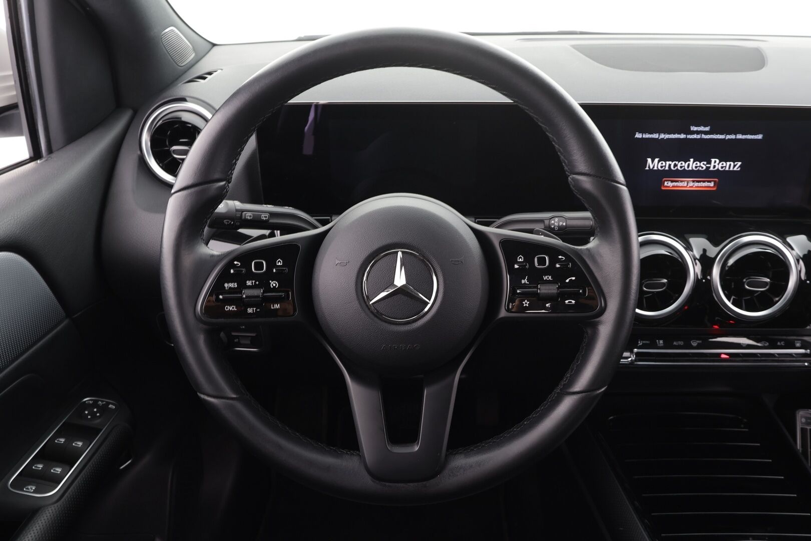 Mercedes-Benz B 2021 250e A Business Style Edition EQ Power * Vakkari / LED-High Performance / P.kamera / Sporttipenkit / Sisätilanlämmitin * - 1-om Suomi-auto / 2x Latauskaapelit / Kahdet renkaat / Akkutesti 95,5%