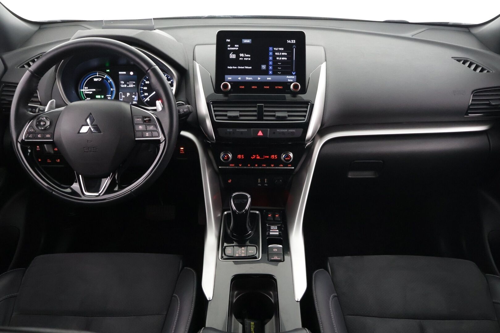 Mitsubishi Eclipse 2021 2.4 PHEV Instyle 4WD - */ Tehdastakuu / Merkkihuollettu / 360-kamera / BLIS / Adapt. vakkari / CarPlay / Koukku / Lohko / Juuri saapunut /*