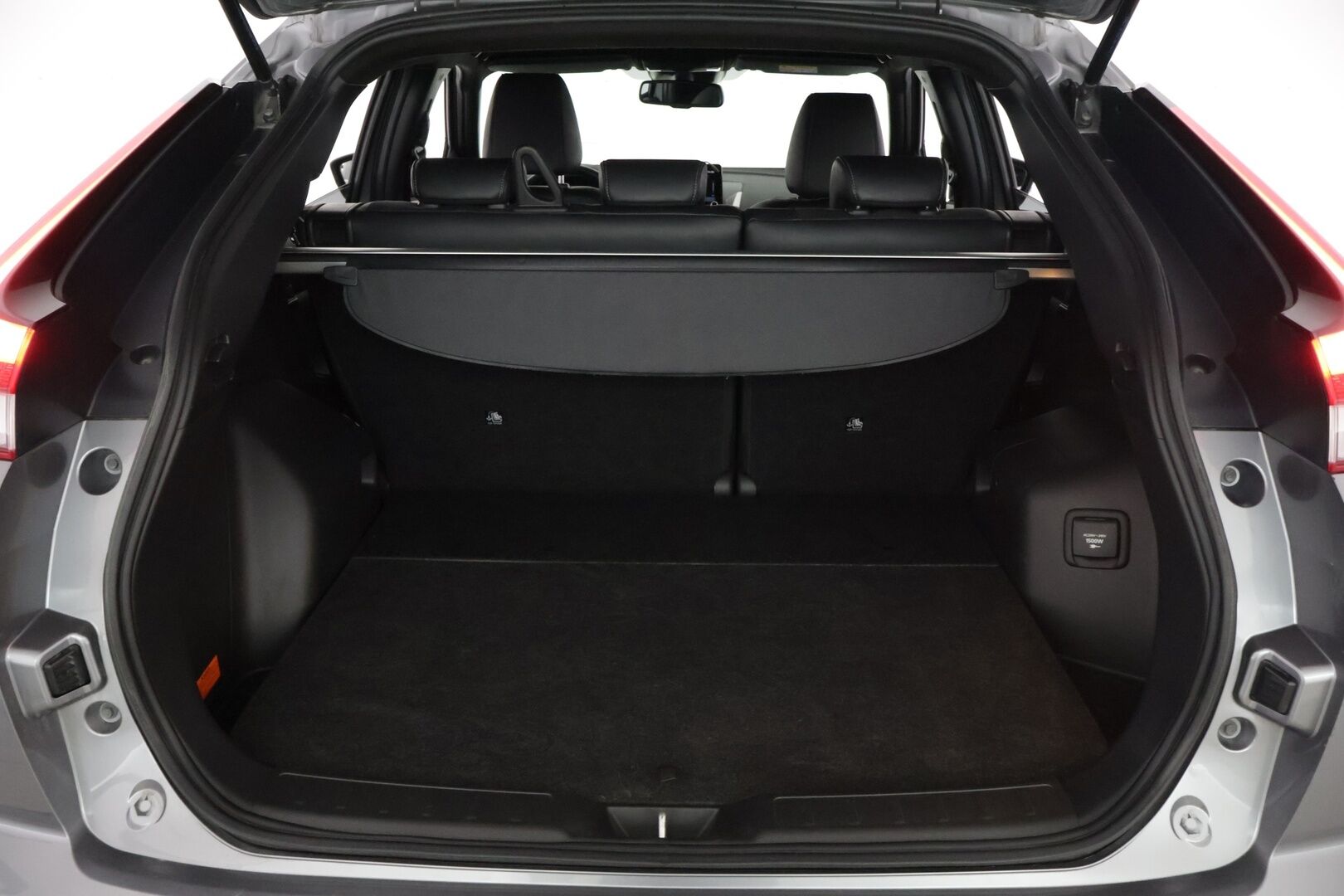 Mitsubishi Eclipse 2021 2.4 PHEV Instyle 4WD - */ Tehdastakuu / Merkkihuollettu / 360-kamera / BLIS / Adapt. vakkari / CarPlay / Koukku / Lohko / Juuri saapunut /*