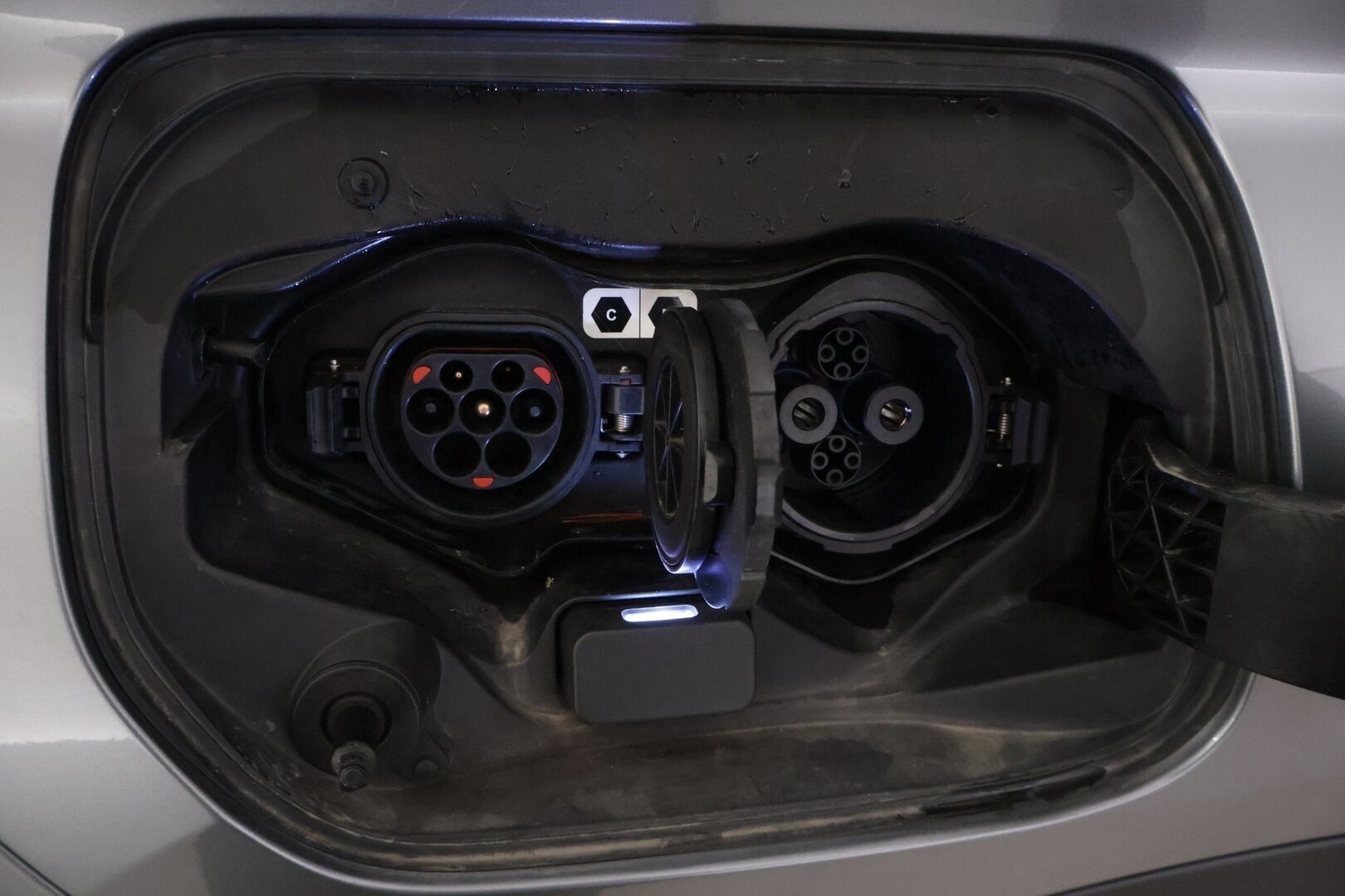 Mitsubishi Eclipse 2021 2.4 PHEV Instyle 4WD - */ Tehdastakuu / Merkkihuollettu / 360-kamera / BLIS / Adapt. vakkari / CarPlay / Koukku / Lohko / Juuri saapunut /*