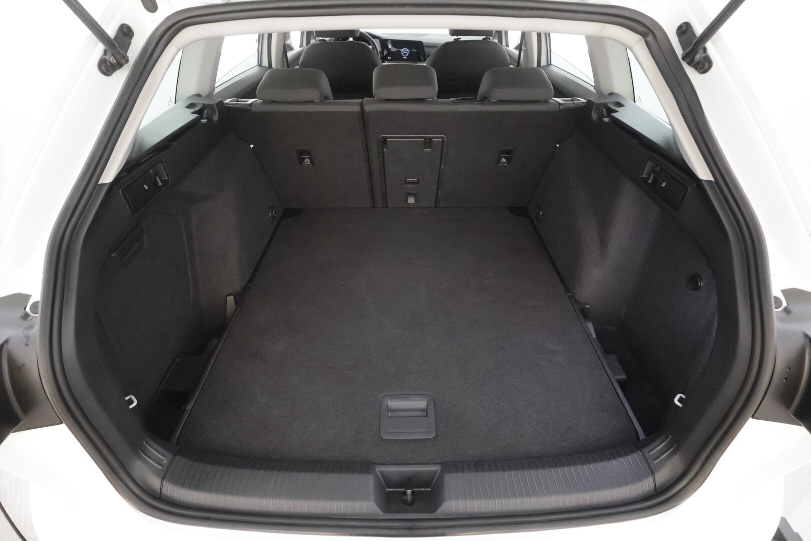 Volkswagen Golf 2021 Variant 1,0 eTSI (MHEV) 81 kW DSG - | ACC | Webasto | P.kamera | LED | Apple&Android |Kahdet Renkaat | Suomi-auto |