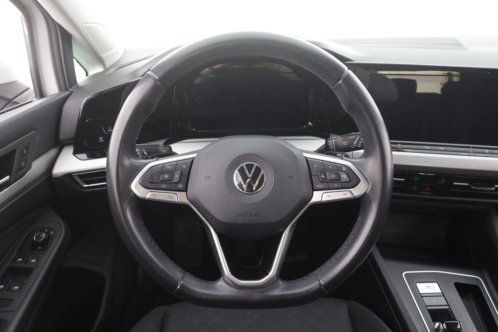 Volkswagen Golf 2021 Variant 1,0 eTSI (MHEV) 81 kW DSG - | ACC | Webasto | P.kamera | LED | Apple&Android |Kahdet Renkaat | Suomi-auto |