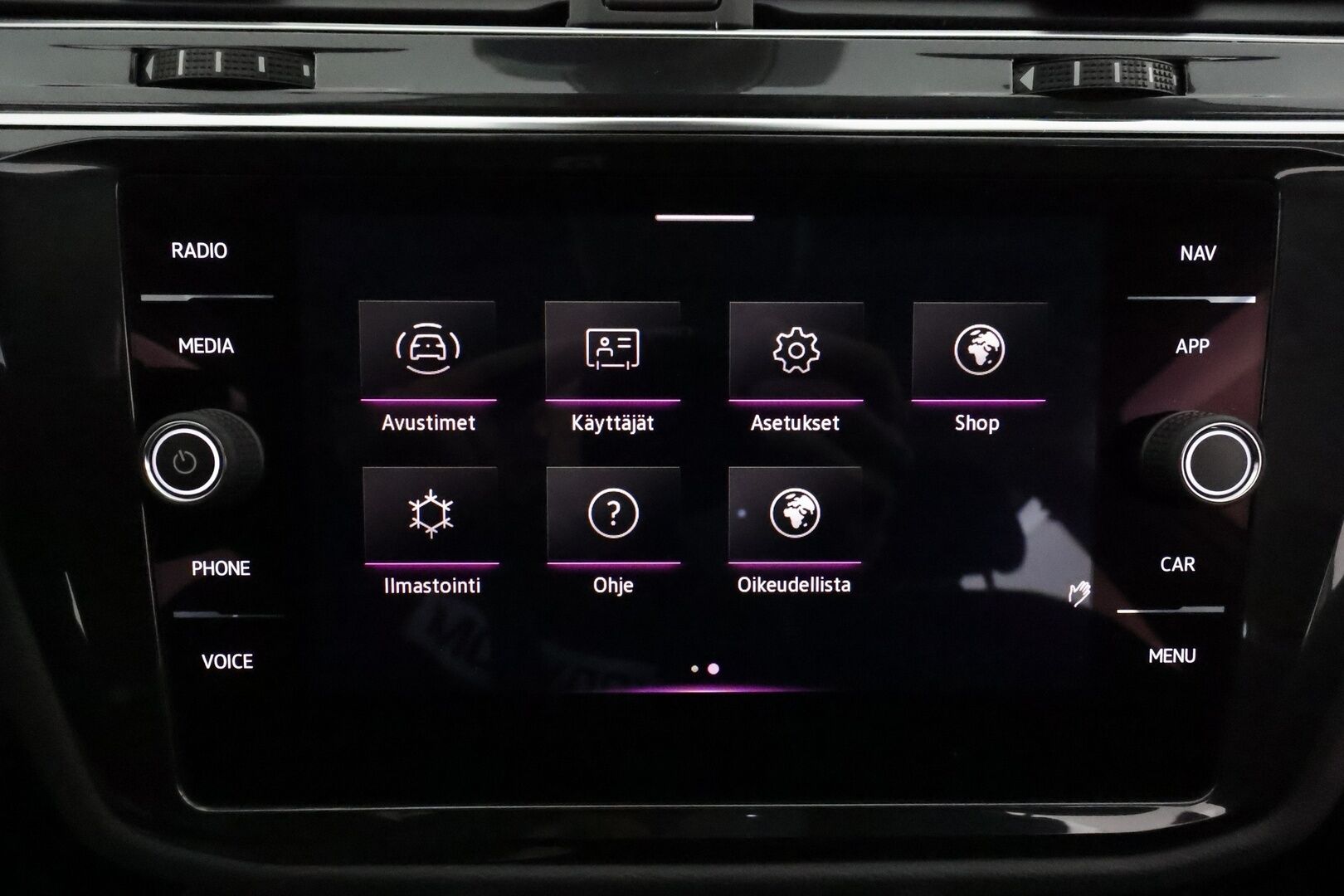 Volkswagen Tiguan 2021 Style Business eHybrid 180 kW DSG **ACC / Matrix-LED / P.Kamera / Navi / Kaistavahti / Digimittaristo / Keyless** - Suomi-auto / 2x Latauskaapelit / Kahdet Renkaat / Merkkihuollettu!