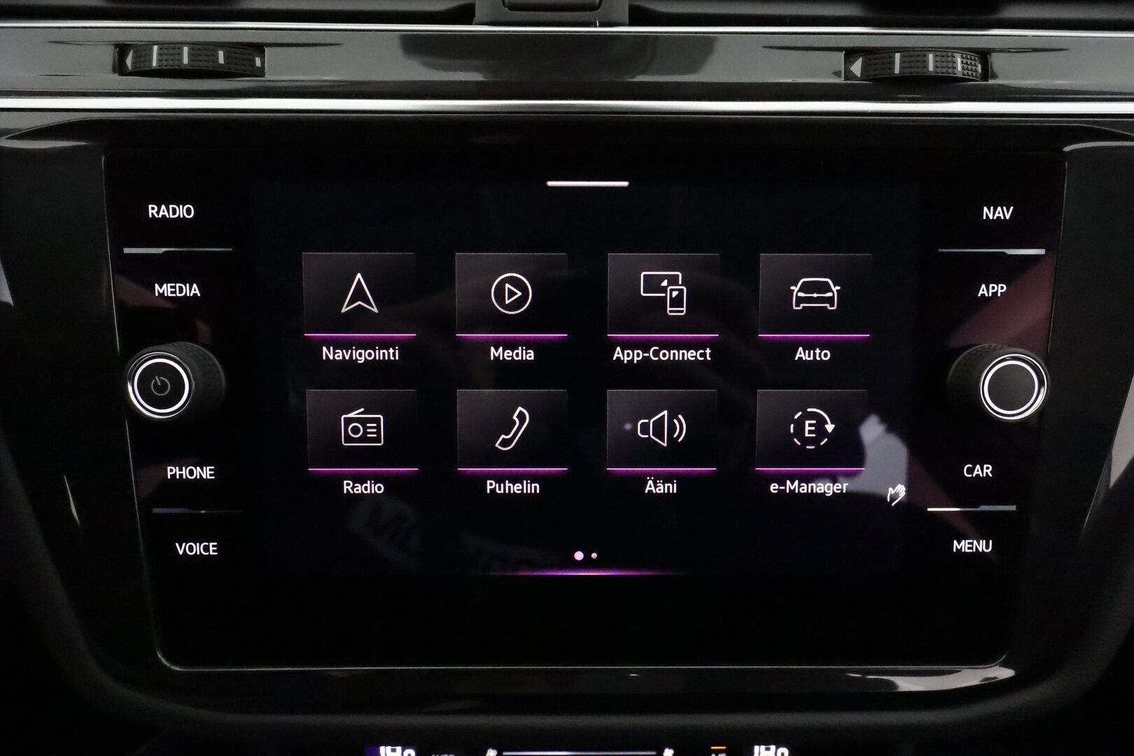 Volkswagen Tiguan 2021 Style Business eHybrid 180 kW DSG **ACC / Matrix-LED / P.Kamera / Navi / Kaistavahti / Digimittaristo / Keyless** - Suomi-auto / 2x Latauskaapelit / Kahdet Renkaat / Merkkihuollettu!