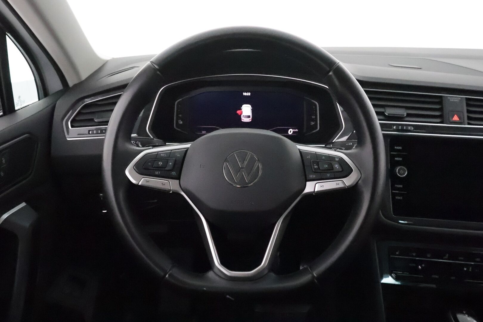 Volkswagen Tiguan 2021 Style Business eHybrid 180 kW DSG **ACC / Matrix-LED / P.Kamera / Navi / Kaistavahti / Digimittaristo / Keyless** - Suomi-auto / 2x Latauskaapelit / Kahdet Renkaat / Merkkihuollettu!