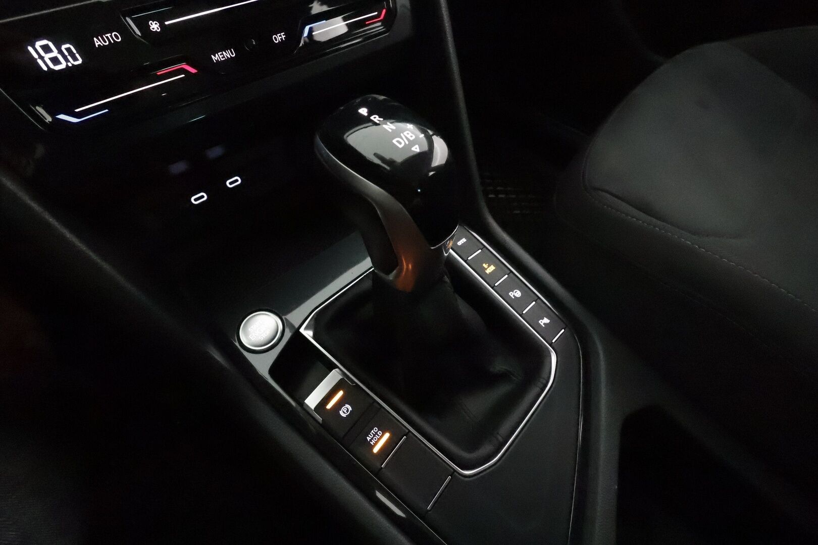 Volkswagen Tiguan 2021 Style Business eHybrid 180 kW DSG **ACC / Matrix-LED / P.Kamera / Navi / Kaistavahti / Digimittaristo / Keyless** - Suomi-auto / 2x Latauskaapelit / Kahdet Renkaat / Merkkihuollettu!