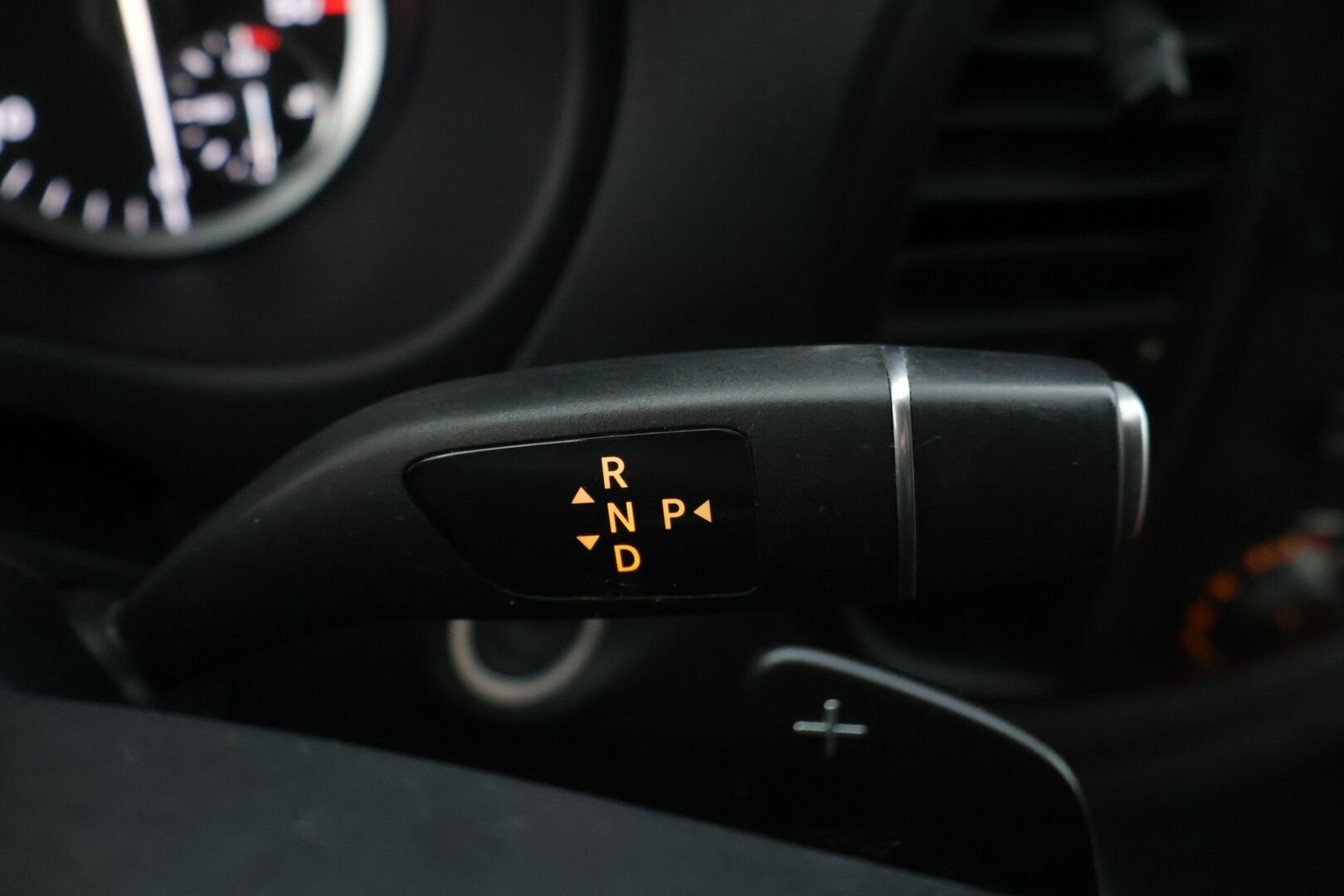 Mercedes-Benz VITO 2017 114CDI KB pitkä A3 9HLÖ * Webasto / Peruutuskamera / 9-paikkaa / Konjakkinahat / Bluetooth * - * 9- paikkainen / Harvinsaisella rusekalla nahkasisustalla / Siisti yksilö! *