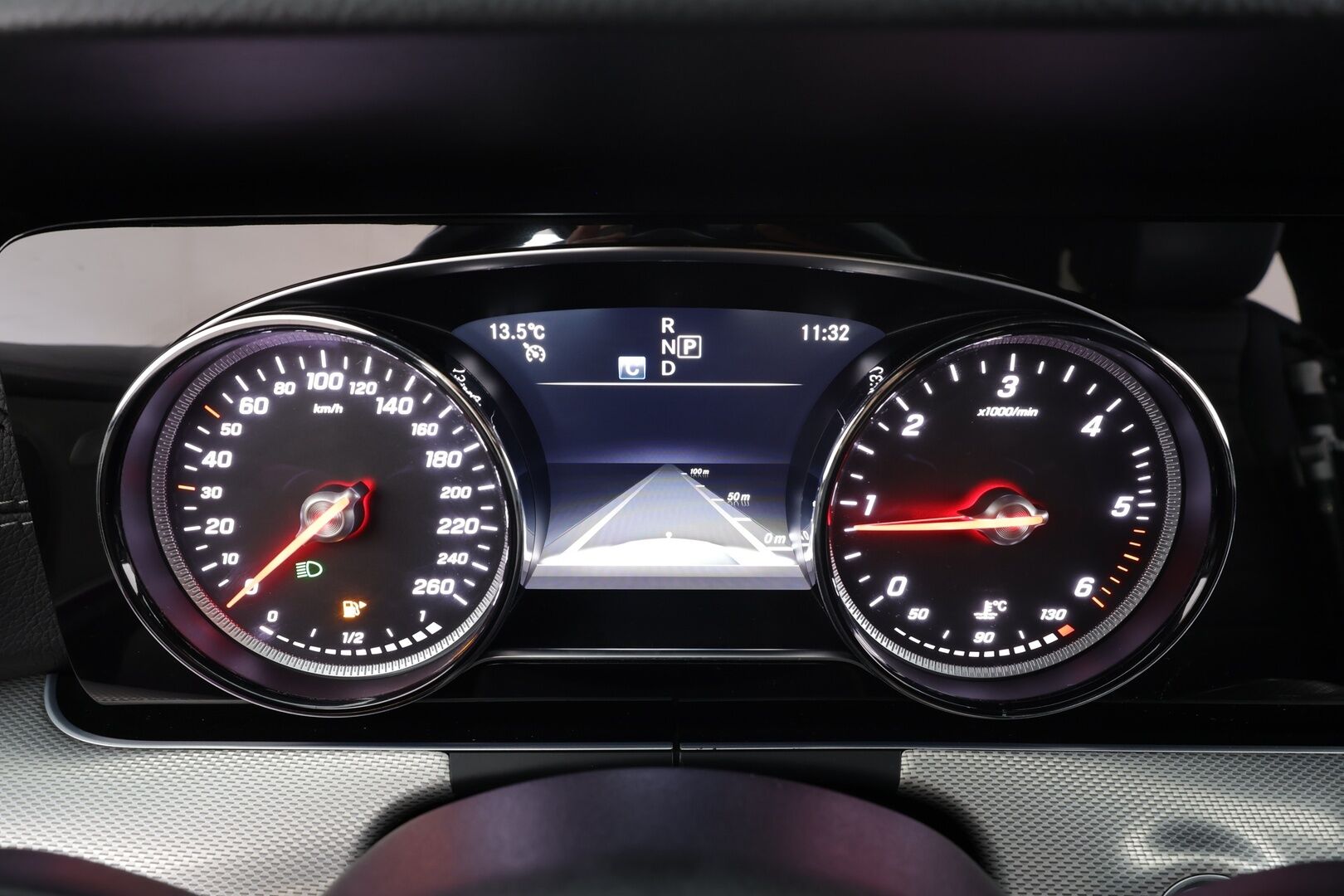 Mercedes-Benz E 2019 220 d T A Business AMG ** Upeat sporttinahat! / 360 kamera / Ambient lights / Facelift / LED-ajovalot ** - Kahdet renkaat alumiinivanteilla / Suomen halvin facelift AMG paketilla! / Night -paketti / Upea nahkasisusta! - HULLUT AVAJAISHULINAT KORKOTARJOUS 3,29 %