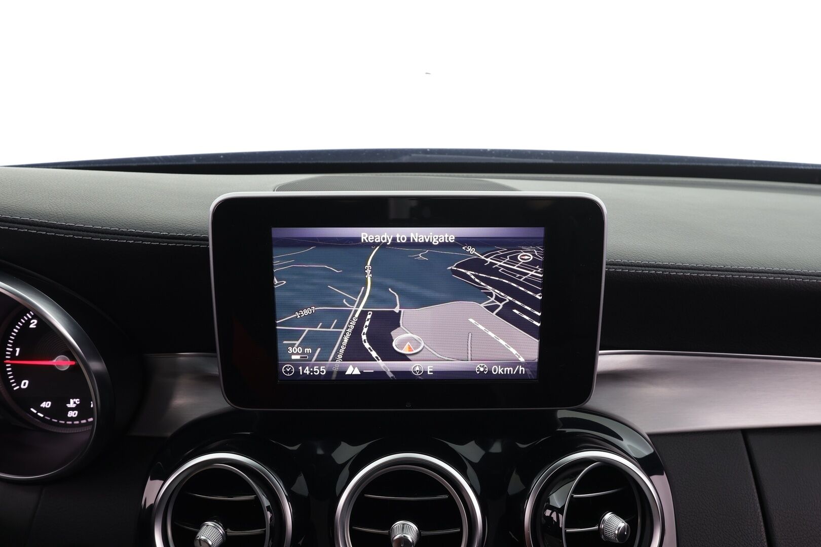 Mercedes-Benz C 2017 220 d 4Matic A Business AMG * ACC / Webasto / Burmester / Panorama / Sportpenkki Muistilla / P.Kamera / ILS-LED * - Kahdet renkaat