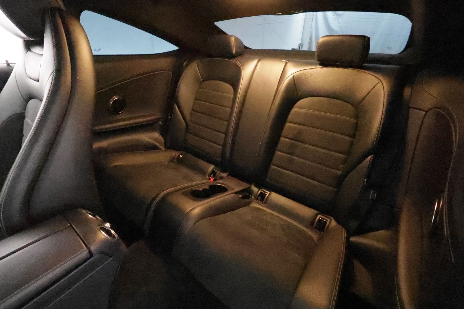 Mercedes-Benz C 2016 180 A Business AMG **LED-High Performance / P.Tutkat / Sporttipenkit / Nahka-Alcantara / Vakkari** - Kahdet Renkaat