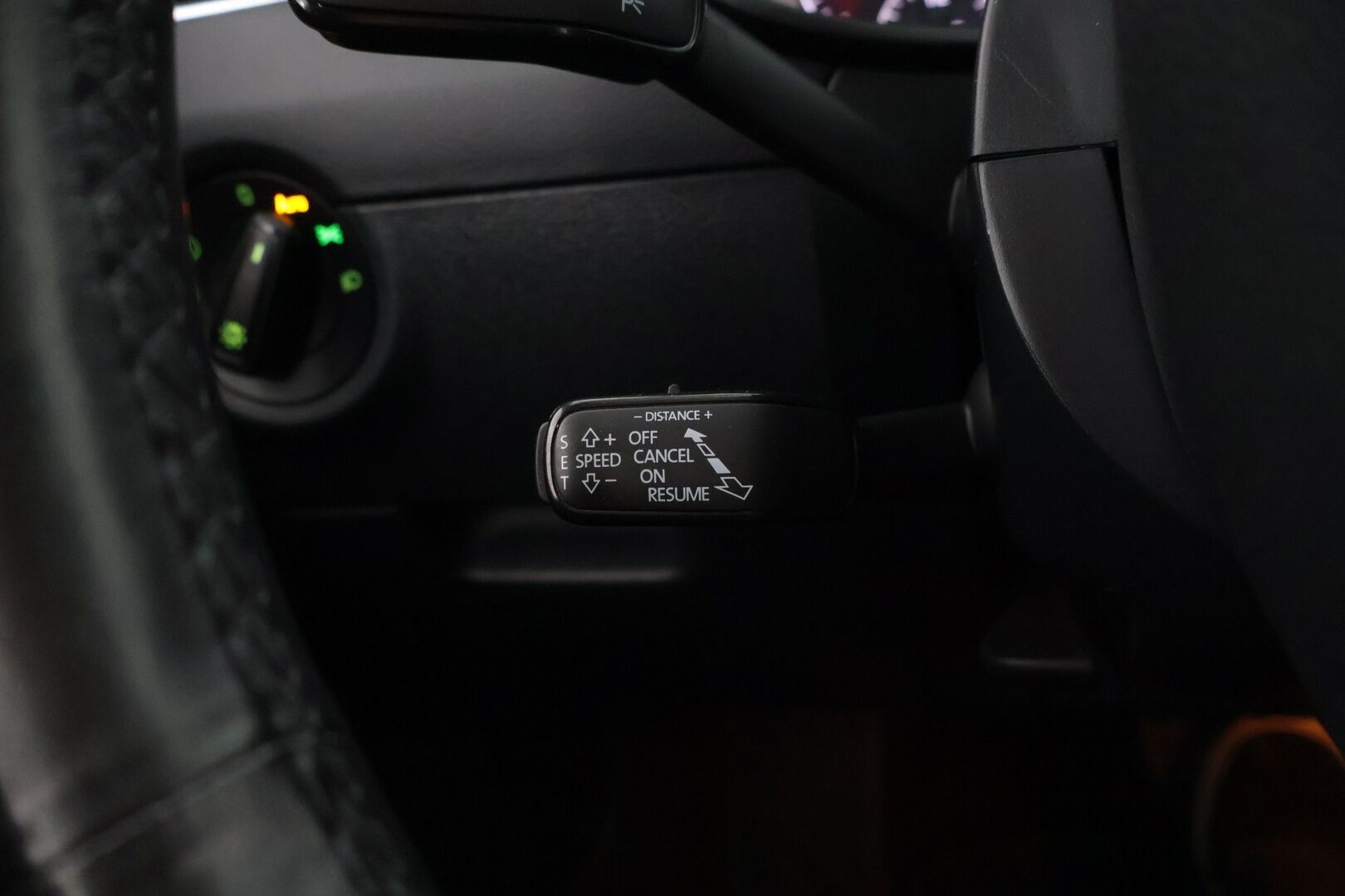 Skoda Octavia 2020 Combi 1,5 TSI G-TEC Style DSG Autom. * ACC / Koukku / Webasto / Peruutuskamera * - 2 renkaat alumiinivanteilla / Adaptiivinen vakionopeudensäädin / Irroitettava koukku *
