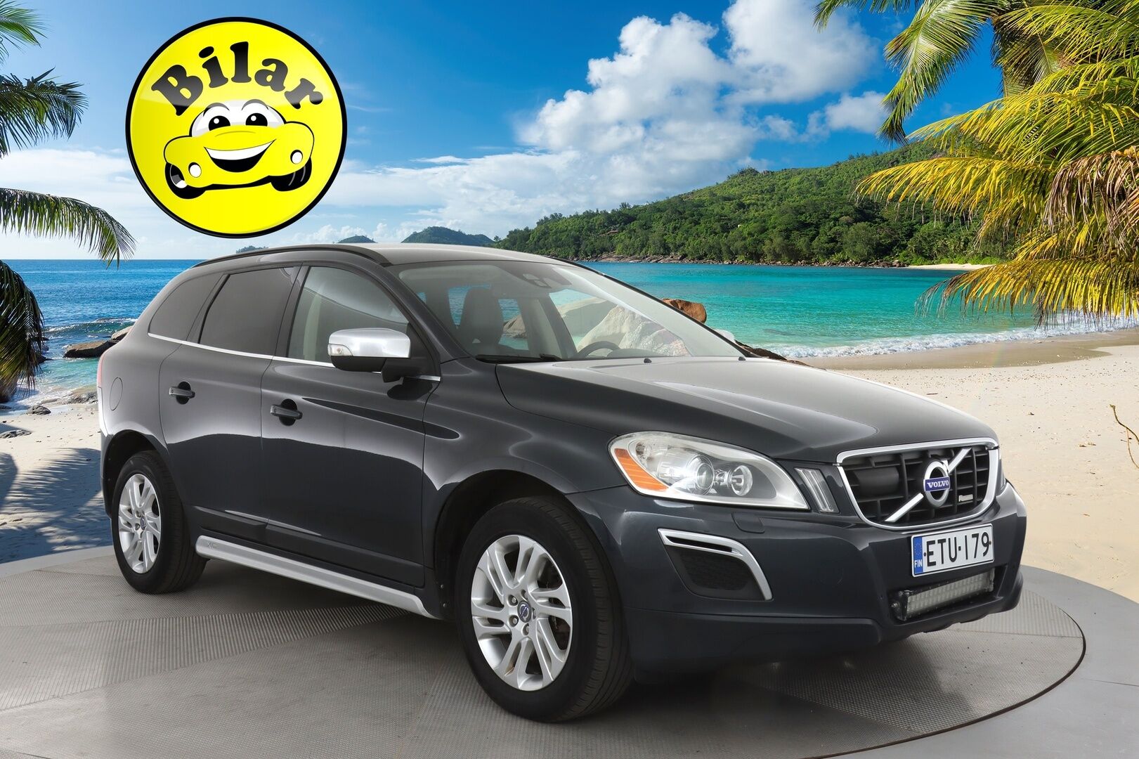 Volvo XC60 2011 D5 AWD R-Design aut - | ACC | Webasto | Koukku | Nahkasisusta | P.Kamera | Navi | Bluetooth | BLIS | 2X Renkaat & Vanteet |