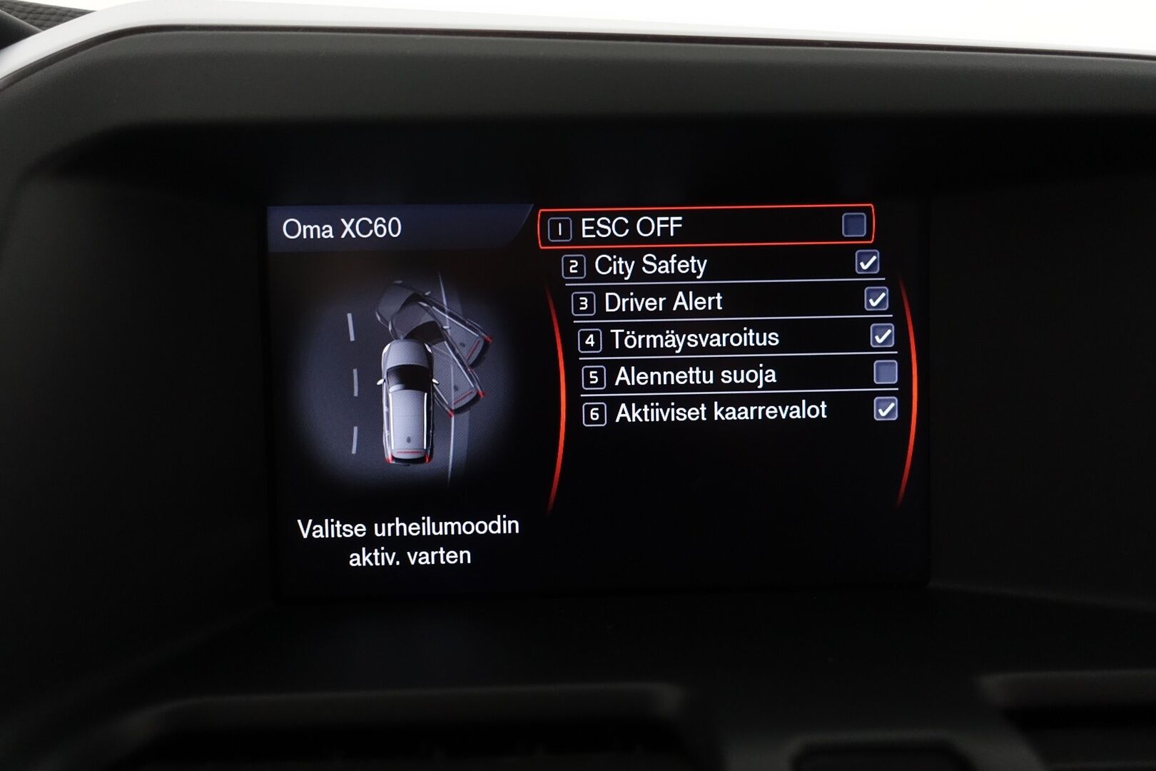Volvo XC60 2011 D5 AWD R-Design aut - | ACC | Webasto | Koukku | Nahkasisusta | P.Kamera | Navi | Bluetooth | BLIS | 2X Renkaat & Vanteet |