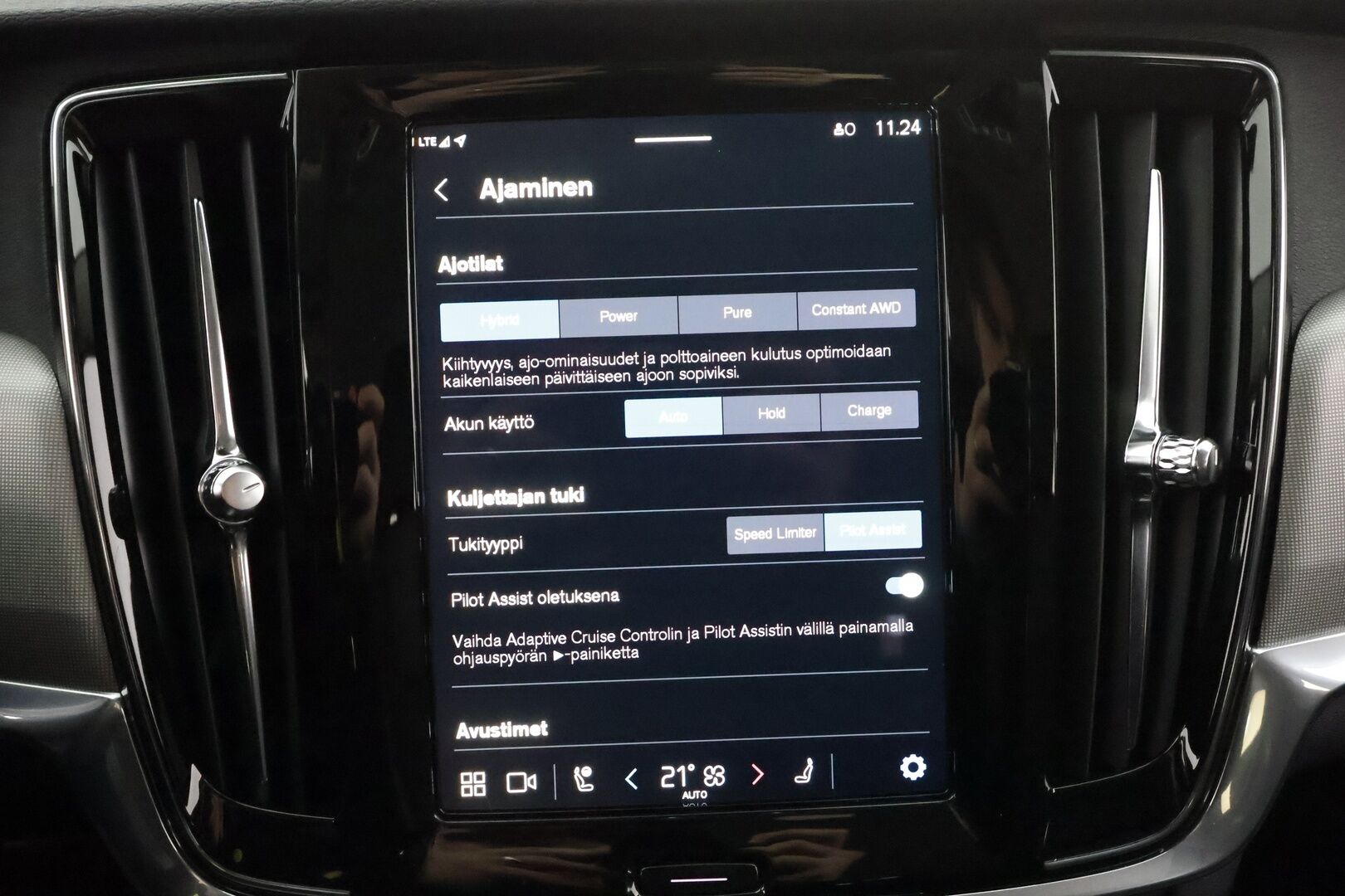 Volvo V90 2022 T6 TwE AWD Business Inscription Expression aut * Webasto / Koukku / ACC / LED / P.kamera / Navi / Kaistavahti * - 1-om Suomi-auto / 2x Latauskaapelit / Kahdet renkaat - Osta nyt, maksa vasta ensi vuonna