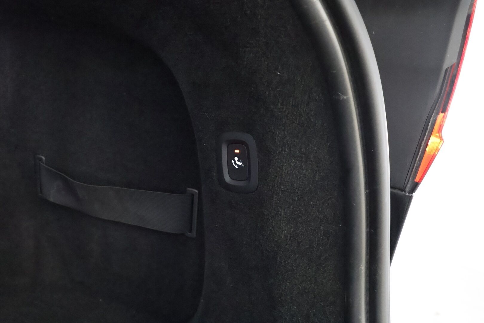 Volvo V90 2022 T6 TwE AWD Business Inscription Expression aut * Webasto / Koukku / ACC / LED / P.kamera / Navi / Kaistavahti * - 1-om Suomi-auto / 2x Latauskaapelit / Kahdet renkaat - HULLUT VÄLIPÄIVÄT KORKOTARJOUS 2,49%