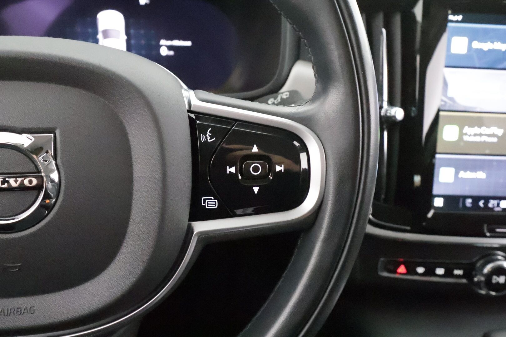 Volvo V90 2022 T6 TwE AWD Business Inscription Expression aut * Webasto / Koukku / ACC / LED / P.kamera / Navi / Kaistavahti * - 1-om Suomi-auto / 2x Latauskaapelit / Kahdet renkaat - Osta nyt, maksa vasta ensi vuonna