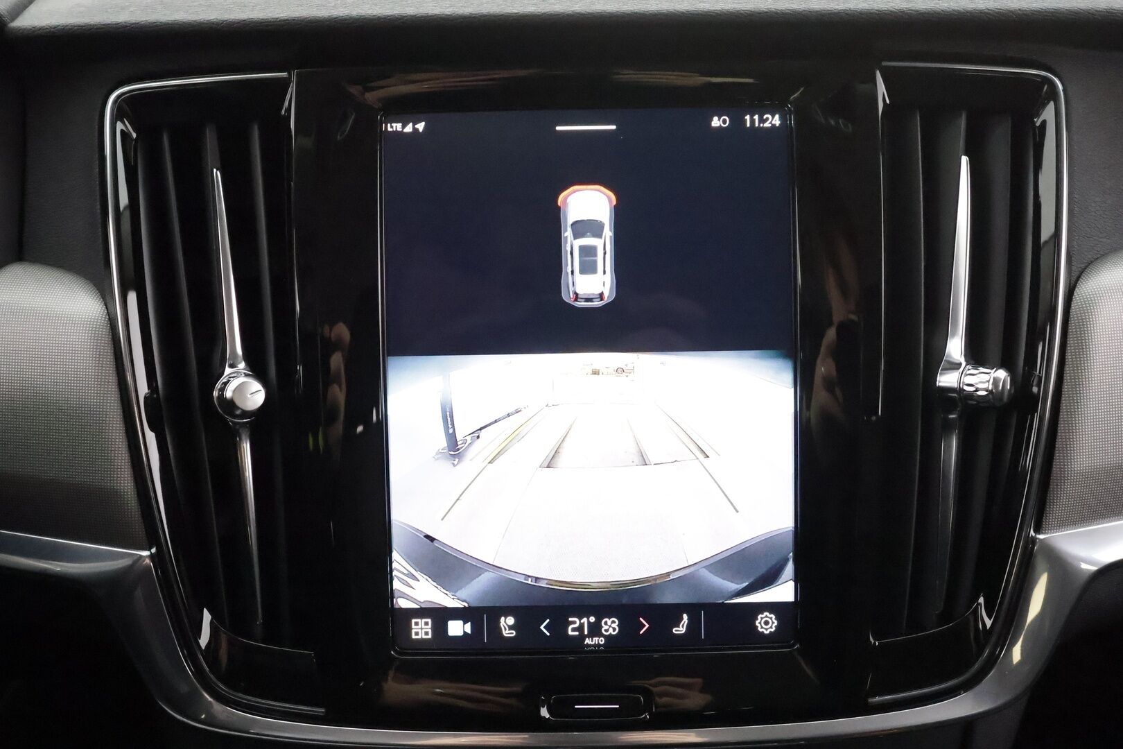 Volvo V90 2022 T6 TwE AWD Business Inscription Expression aut * Webasto / Koukku / ACC / LED / P.kamera / Navi / Kaistavahti * - 1-om Suomi-auto / 2x Latauskaapelit / Kahdet renkaat - Osta nyt, maksa vasta ensi vuonna