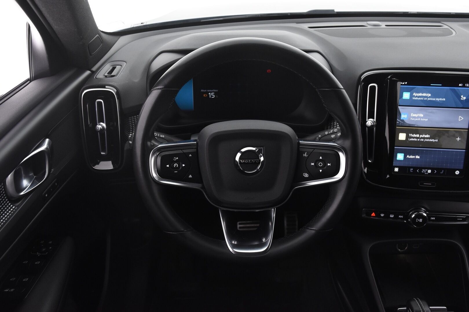 Volvo XC40 2022 Recharge Twin Plus aut - ILP | ACC | Keyless | Carplay | Nahkasisusta | Ratinlämmitin | Sähköpenkit