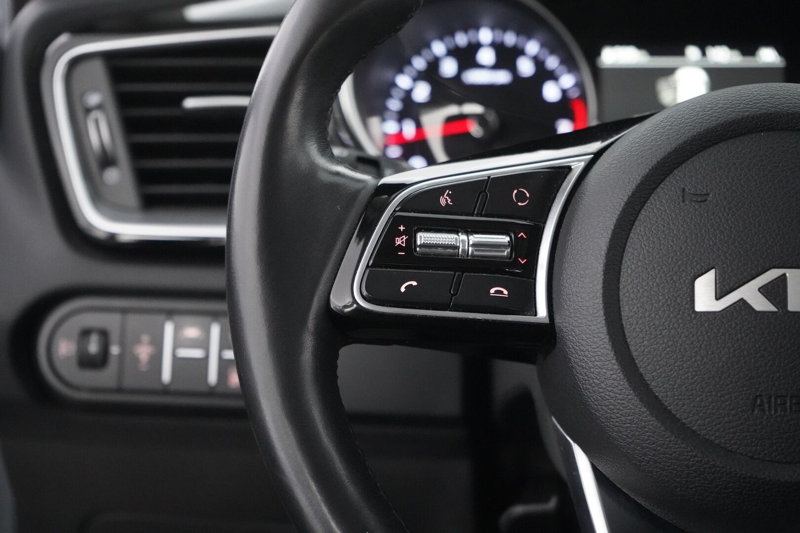 Kia XCeed 2022 1,5 T-GDI 160hv Business Premium DCT - Lohko+Sisä | Kamera | Puolinahat | Koukku | Navi | Ratinlämmitin | Sähköinen takaluukku | Suomi-auto | Merkkihuollettu | 2xvanteet 