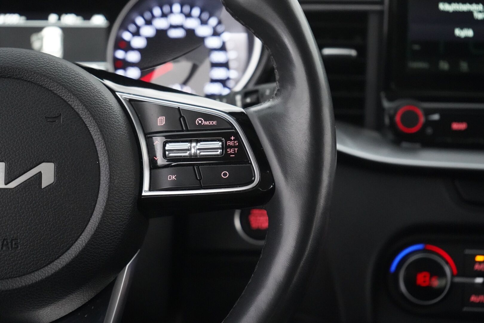 Kia XCeed 2022 1,5 T-GDI 160hv Business Premium DCT - Lohko+Sisä | Kamera | Puolinahat | Koukku | Navi | Ratinlämmitin | Sähköinen takaluukku | Suomi-auto | Merkkihuollettu | 2xvanteet 
