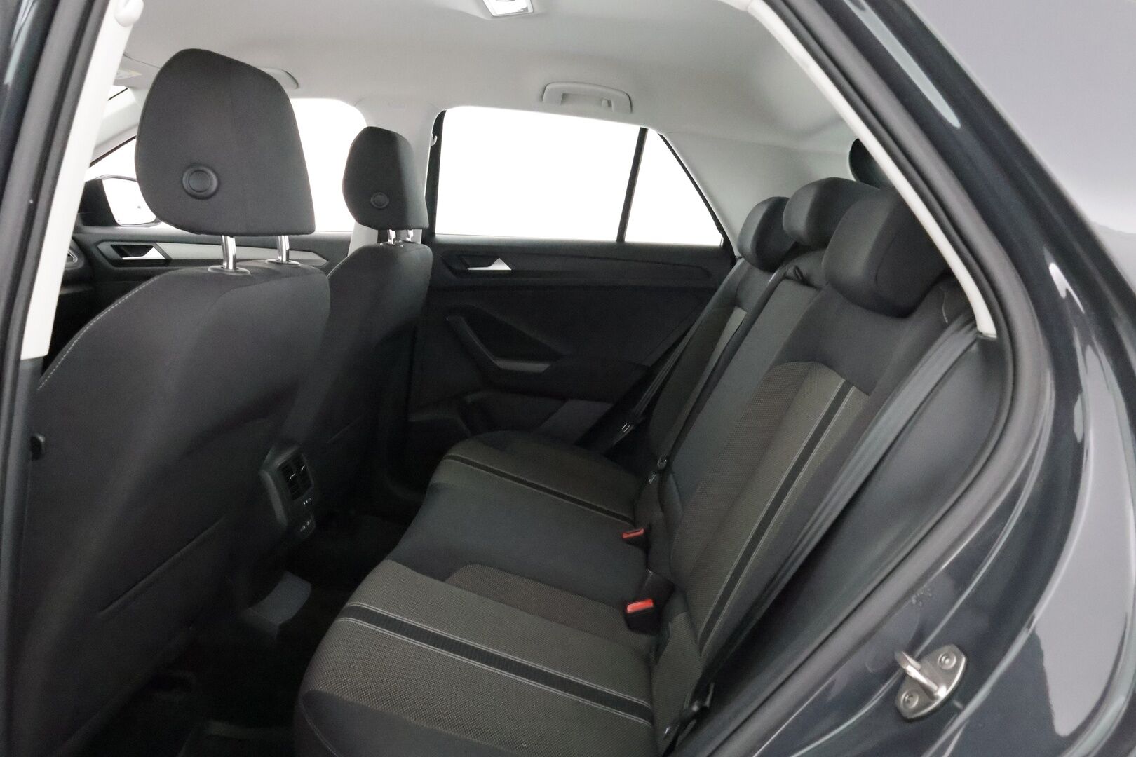 Volkswagen T-Roc 2022 Style Business 1,5 TSI EVO 110 kW DSG-aut - 1.om Suomi-auto / Adapt.vakkari / Webasto / Koukku / Apple&Android / P.tutkat 