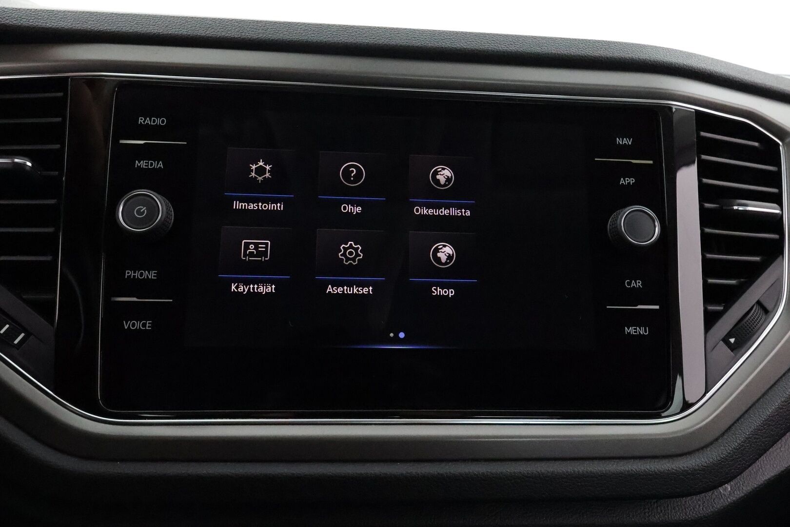 Volkswagen T-Roc 2022 Style Business 1,5 TSI EVO 110 kW DSG-aut ** Webasto / ACC / Koukku / Apple&Android / P.tutkat - 1.om Suomi-auto / Kahdet renkaat vanteilla