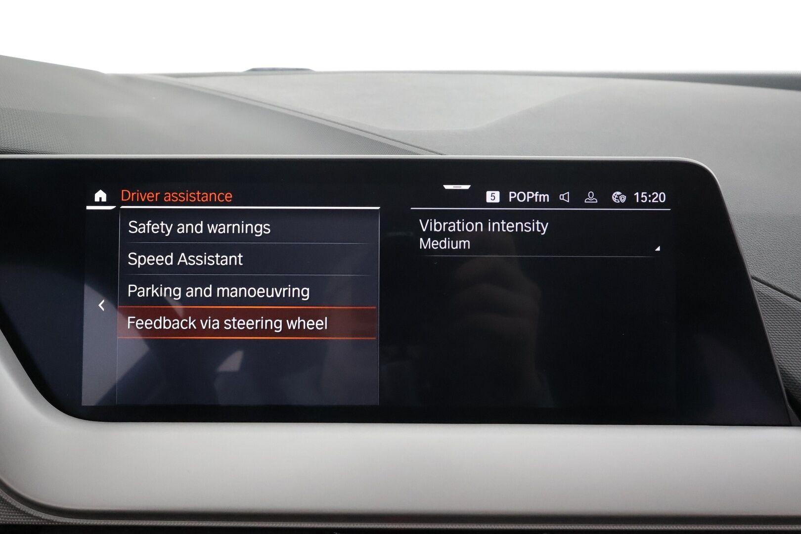 BMW 120 2022 F40 Hatchback 120d xDrive A Business * Vakkari / P.tutkat / LED / Navi / Digimittaristo * - 1.Om Suomi-auto / Kahdet renkaat aluvanteilla - HULLUT AVAJAISHULINAT KORKOTARJOUS 3,29 %