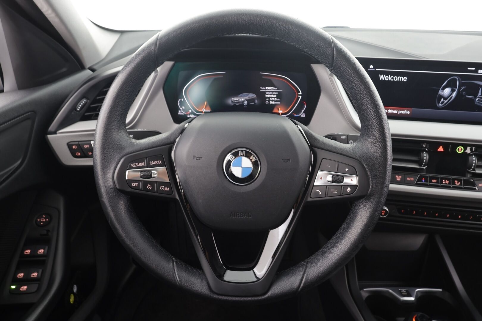 BMW 120 2022 F40 Hatchback 120d xDrive A Business * Vakkari / P.tutkat / LED / Navi / Digimittaristo * - 1.Om Suomi-auto / Kahdet renkaat aluvanteilla - HULLUT AVAJAISHULINAT KORKOTARJOUS 3,29 %