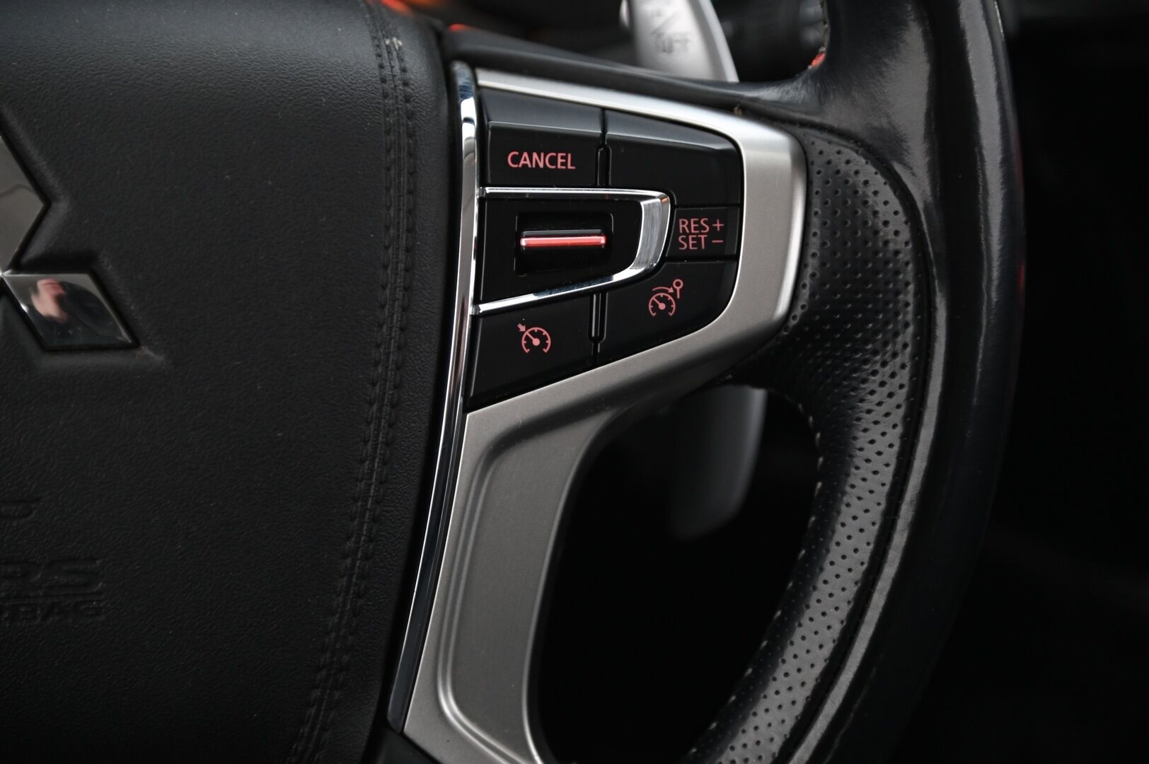 Mitsubishi Outlander 2018 Instyle Business 4WD 5P*Vetokoukku / Vakkari / P-kamera* - *Juuri tullut / Siisti*