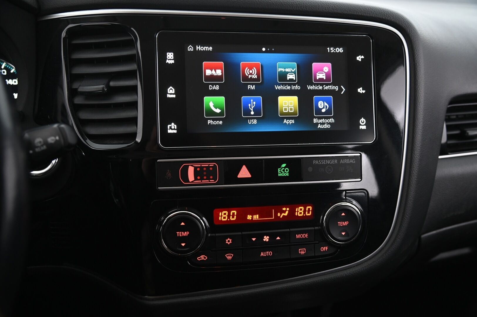 Mitsubishi Outlander 2018 Instyle Business 4WD 5P*Vetokoukku / Vakkari / P-kamera* - *Juuri tullut / Siisti*