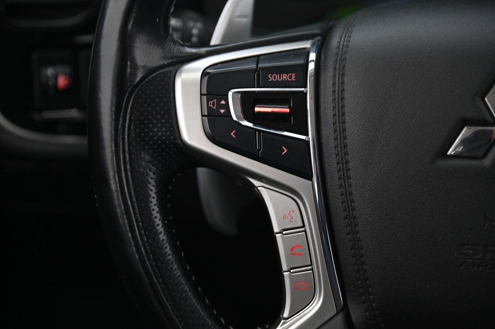 Mitsubishi Outlander 2018 Instyle Business 4WD 5P*Vetokoukku / Vakkari / P-kamera* - *Juuri tullut / Siisti*