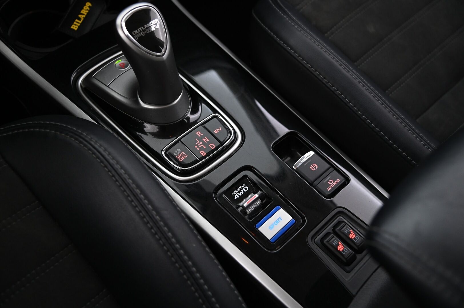 Mitsubishi Outlander 2018 Instyle Business 4WD 5P*Vetokoukku / Vakkari / P-kamera* - *Juuri tullut / Siisti*