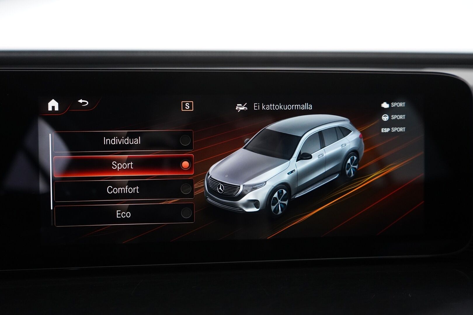 Mercedes-Benz EQC 2022 400 4MATIC Business AMG  *Distronic+ / Widescreen / Navi / Koukku / Keyless / Ambient / Blis / Muistipenkit - 3,99 % KORKOTARJOUS TÄHÄN AUTOON - 31.5. ASTI! - Suomi-auto / Kahdet vanteet renkaineen / Kaikki huollot tehty Veholla!