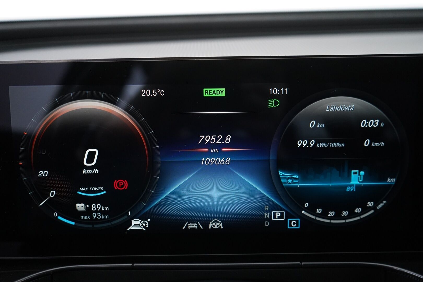 Mercedes-Benz EQC 2022 400 4MATIC Business AMG  *Distronic+ / Widescreen / Navi / Koukku / Keyless / Ambient / Blis / Muistipenkit - 3,99 % KORKOTARJOUS TÄHÄN AUTOON - 31.5. ASTI! - Suomi-auto / Kahdet vanteet renkaineen / Kaikki huollot tehty Veholla!