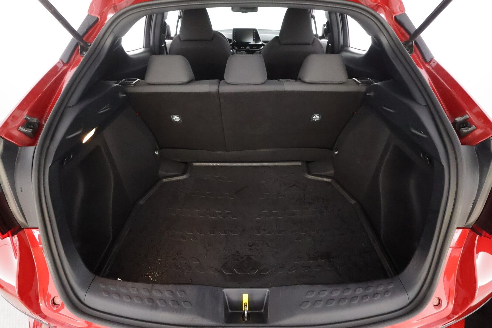 Toyota C-HR 2022 1,8 Hybrid Active Edition - | ACC | Navi | P.kamera | Lohkolämmitin | Lane Assist | Keyless | Apple & Android | LED | Aut. pitkät | 1-om suomiauto | Merkkihuollot | 