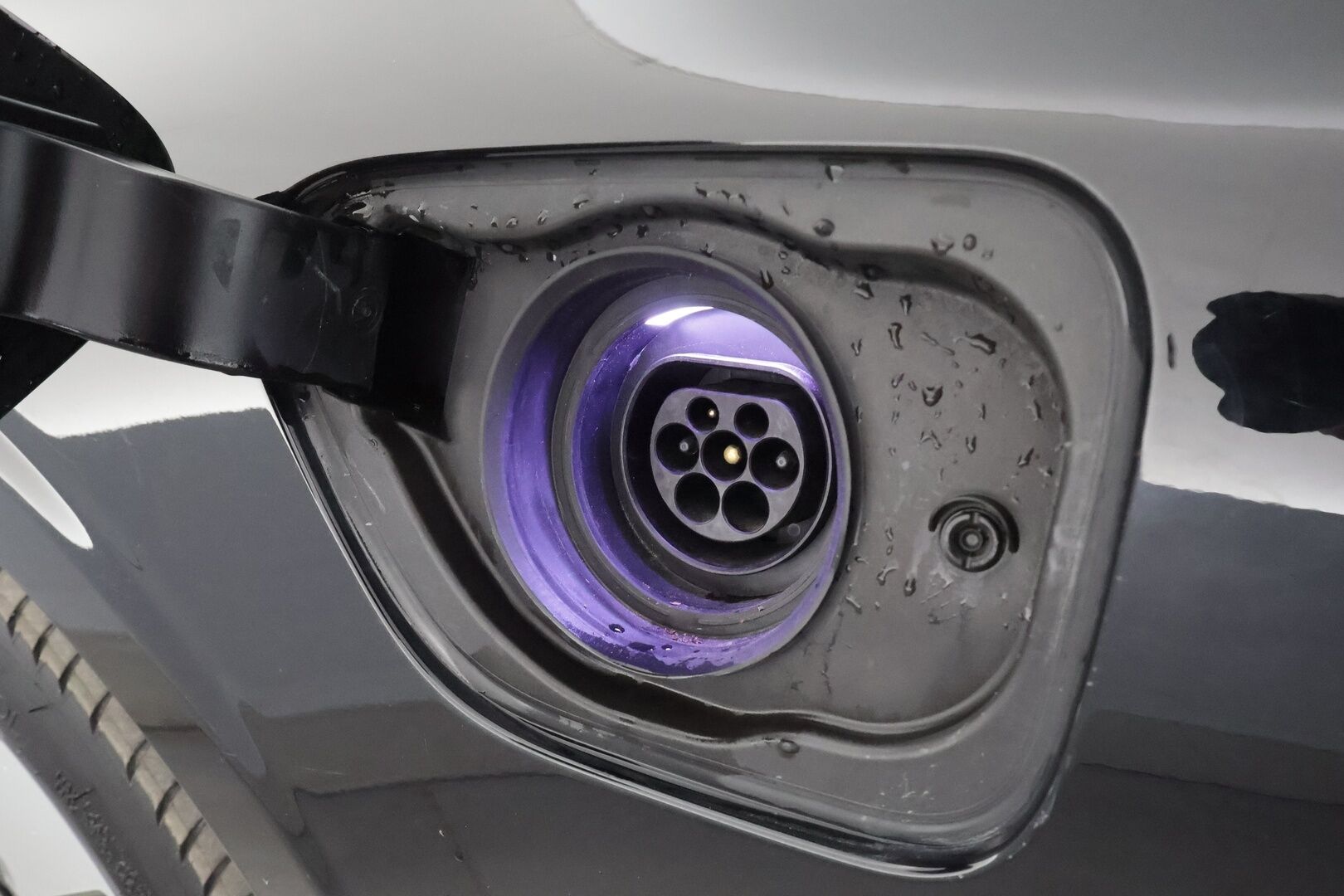 Volvo V60 2022 T6 TwE AWD Business Inscription Edition aut * ACC / Webasto / Koukku / Muistipenkki / Full LED / Nahat / Keyless / P.Kamera * - 1.Om Suomi-auto / Kahdet renkaat aluvanteilla / Merkkihuollettu - HULLUT AVAJAISHULINAT KORKOTARJOUS 3,29 %