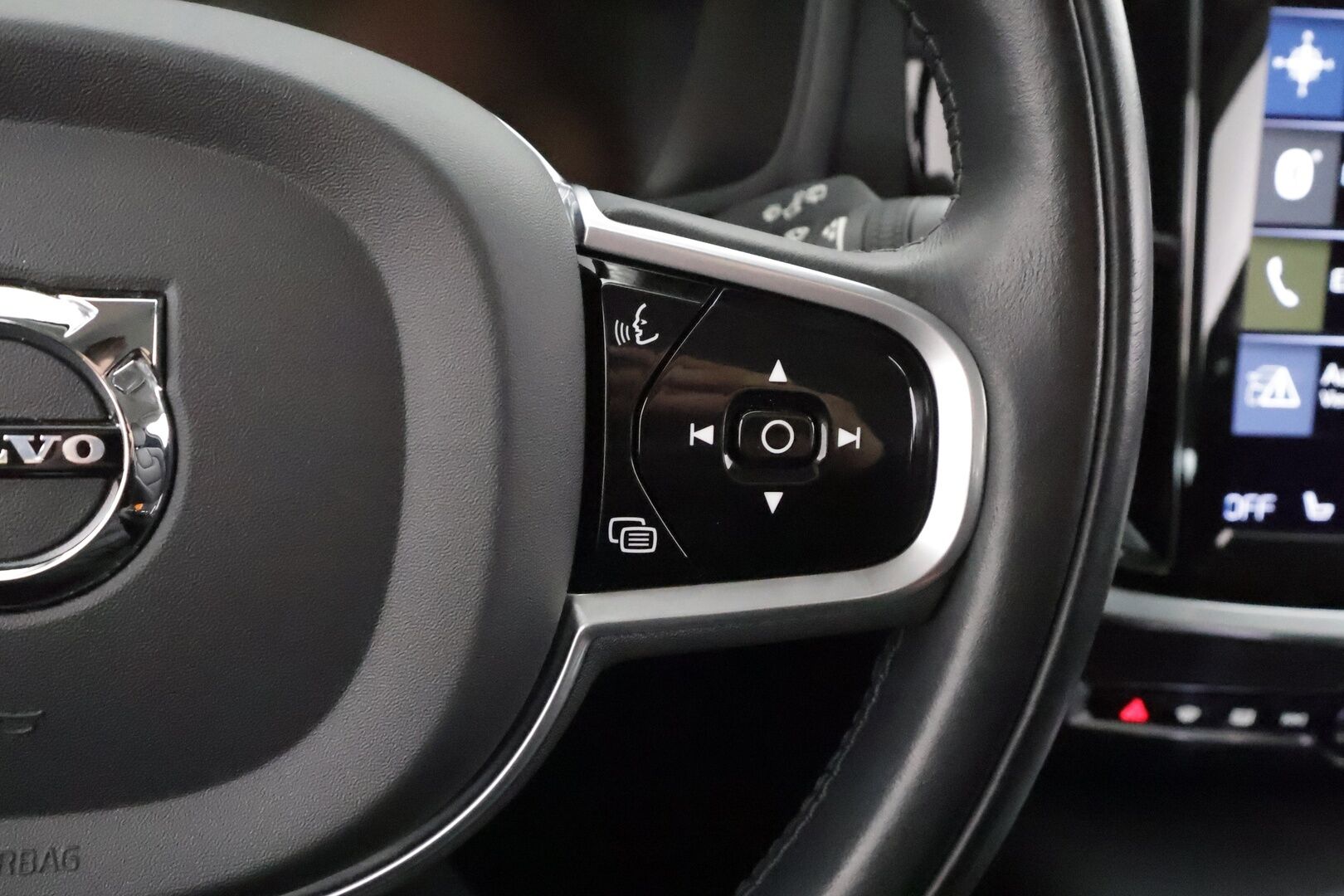 Volvo V60 2022 T6 TwE AWD Business Inscription Edition aut * ACC / Webasto / Koukku / Muistipenkki / Full LED / Nahat / Keyless / P.Kamera * - 1.Om Suomi-auto / Kahdet renkaat aluvanteilla / Merkkihuollettu - HULLUT AVAJAISHULINAT KORKOTARJOUS 3,29 %