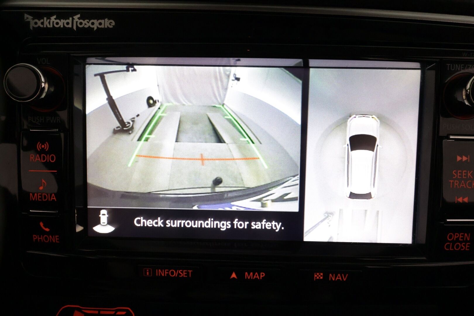 Mitsubishi Outlander PHEV 2017 PHEV Instyle Navi **Adapt.Vakkari / Koukku / Lasikattoluukku / 360° / Nahkaverhoilu / Kaistavahti** - Kahdet Renkaat